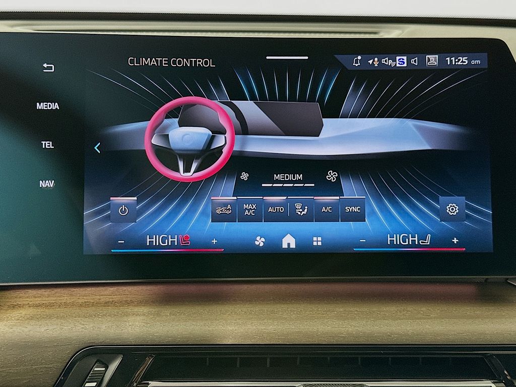 Thumbnail: 2026 BMW X1 - 14