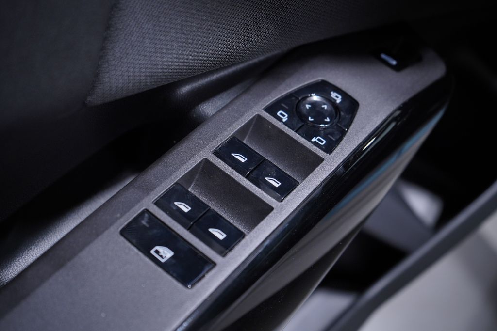 Thumbnail: 2026 BMW X3 - 12