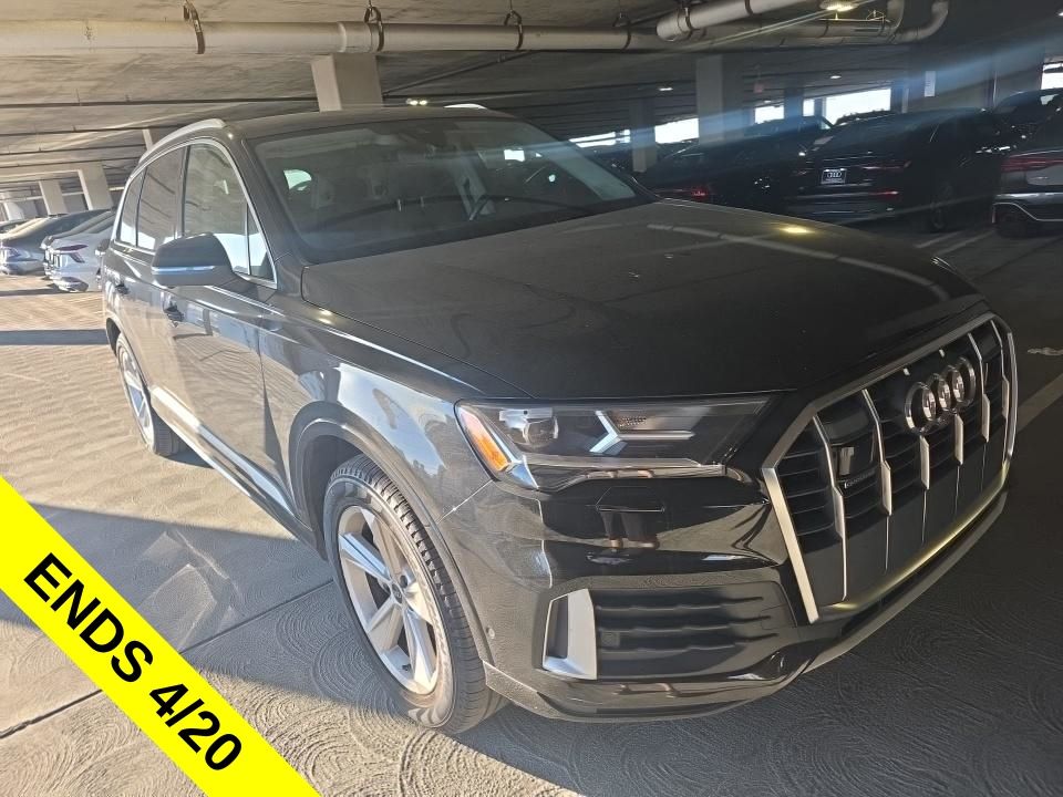 Mythos Black Metallic 2023 Audi Q7 quattro Premium Plus 45 TFSI SUV / Crossover All-Wheel Drive 8-Speed Automatic