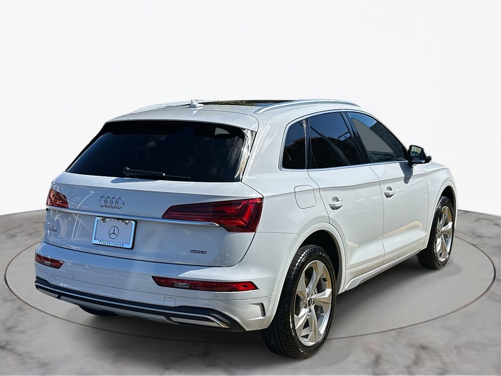 Thumbnail: 2021 Audi Q5 - 8