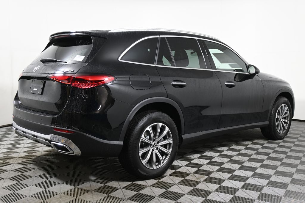 Thumbnail: 2026 Mercedes-Benz GLC - 7