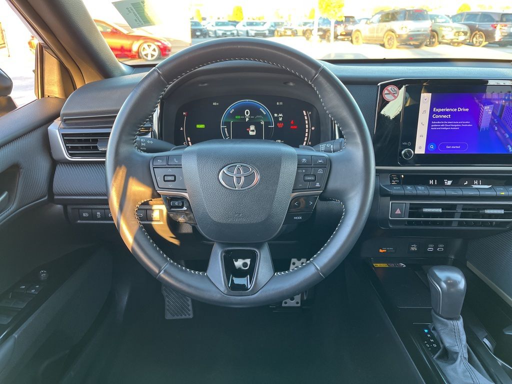 Thumbnail: 2025 Toyota Camry - 16