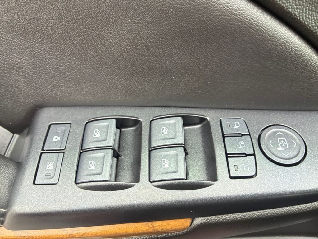 Used Car 2020 Gmc Yukon Xl  Denali For Sale Under $30,000 In Austin, Texas