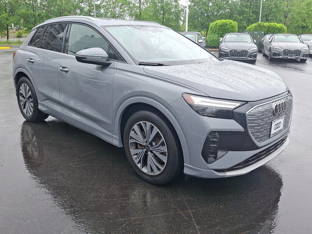2023 Audi Q4 e-tron Premium Plus 3