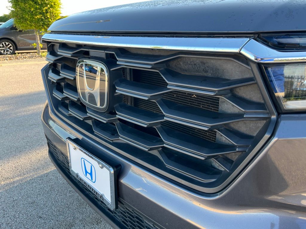 Thumbnail: 2023 Honda Pilot - 13