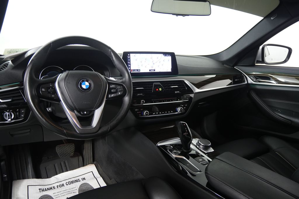 Thumbnail: 2019 BMW 5 Series - 17