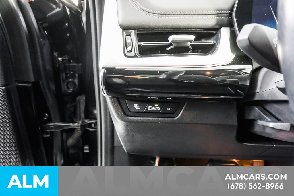 Used 2025 Black BMW xDrive28i image 32