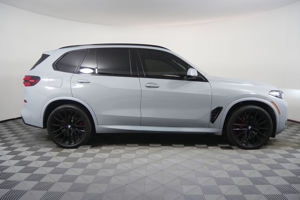 Thumbnail: 2024 BMW X5 - 2