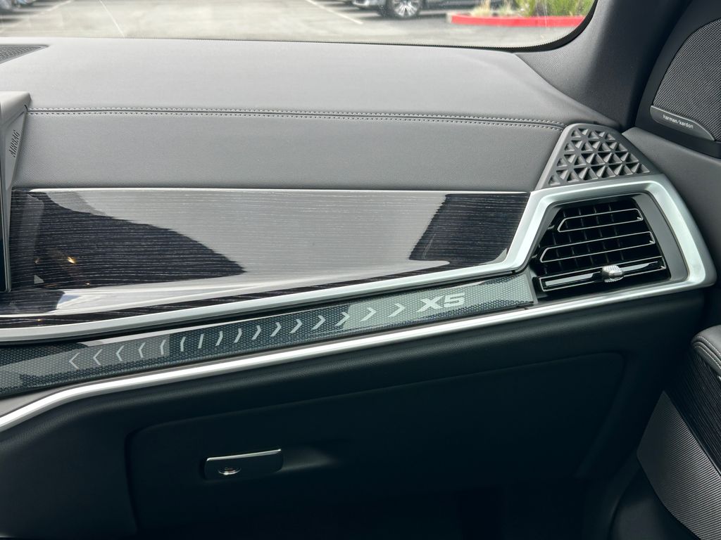Thumbnail: 2026 BMW X5 - 26
