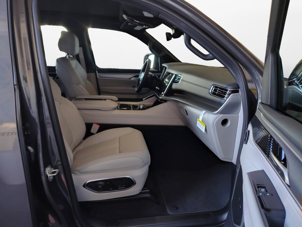 New Car 2025 Jeep Wagoneer  Base For Sale Under $70,000 In Austin, Texas