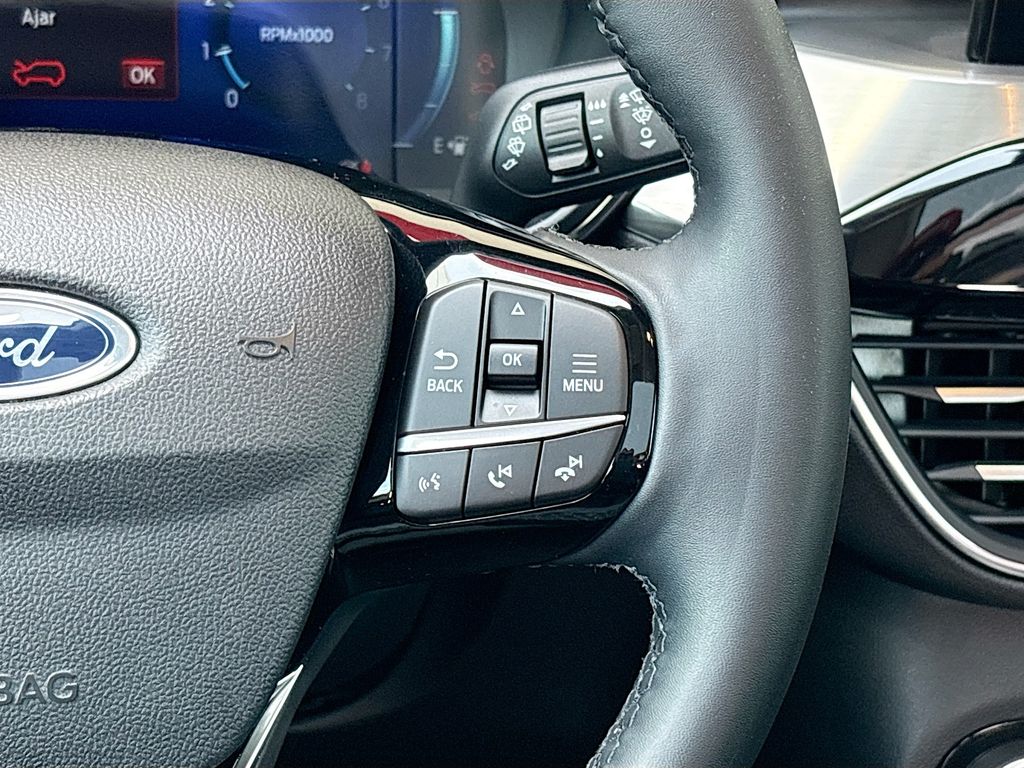 Thumbnail: 2022 Ford Escape - 12