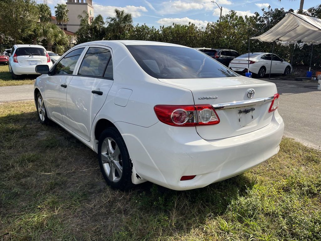 2011 Toyota Corolla LE 6