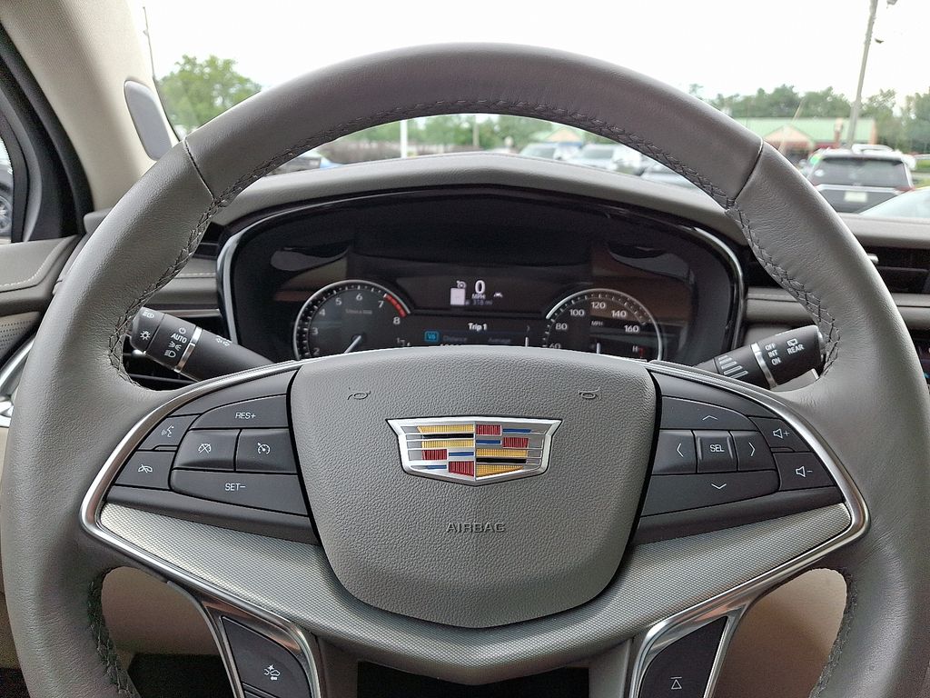 Thumbnail: 2022 Cadillac XT5 - 20