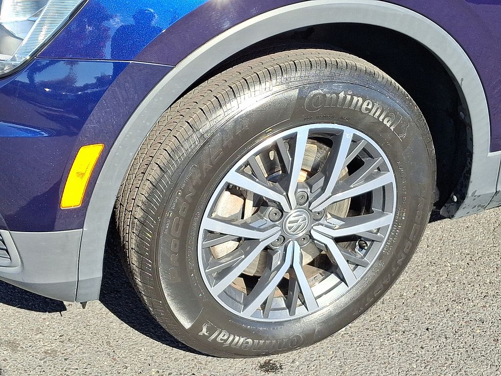 Thumbnail: 2021 Volkswagen Tiguan - 8