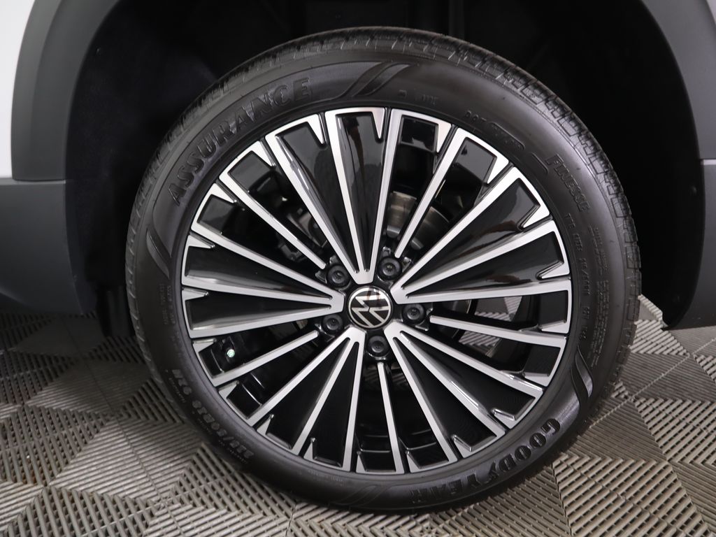 Thumbnail: 2025 Volkswagen Taos - 31