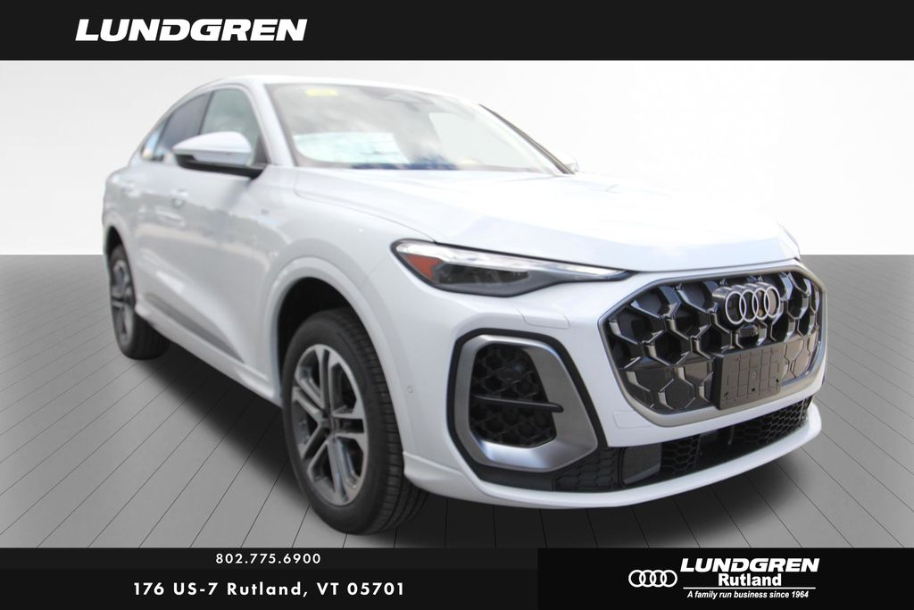 Glacier White Metallic 2026 Audi Q5 Sportback Sedan All-Wheel Drive 7-Speed Automatic
