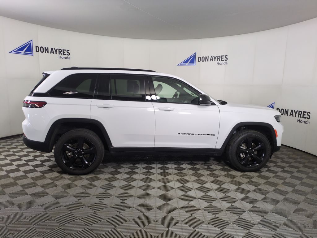 Used 2023 Jeep Grand Cherokee For Sale in Fort Wayne, IN
