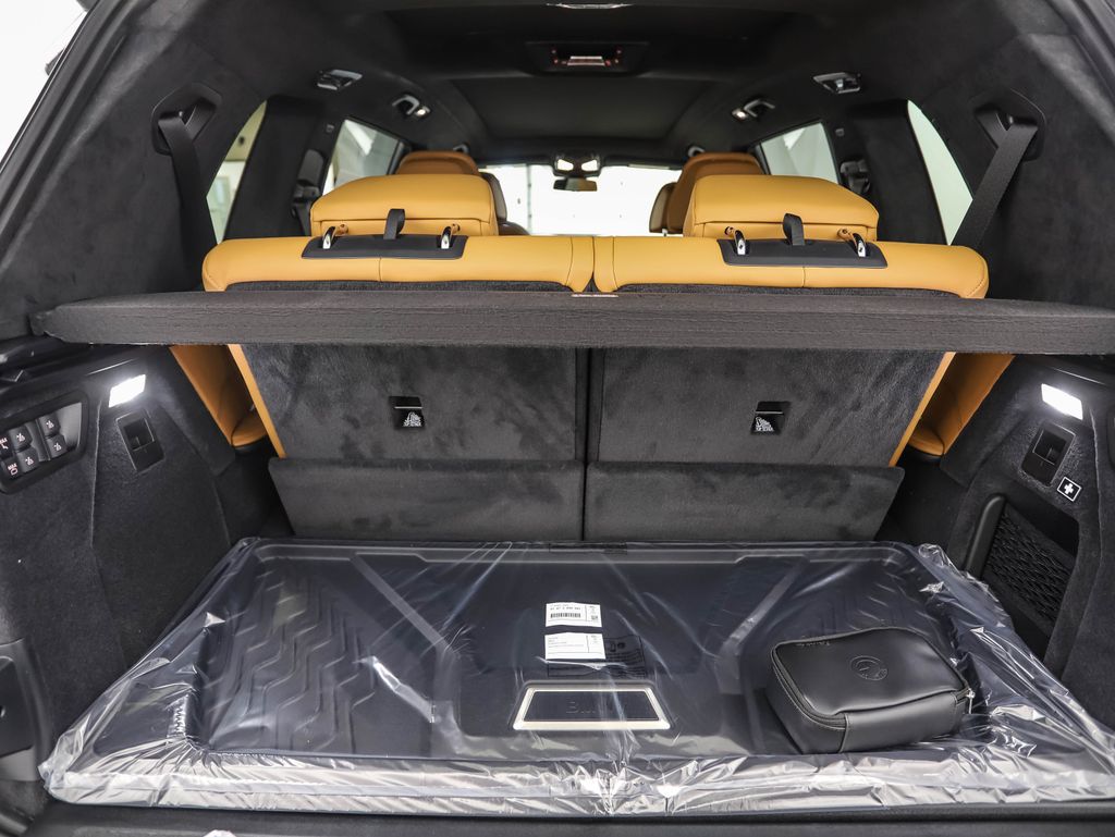 Thumbnail: 2026 BMW X7 - 25