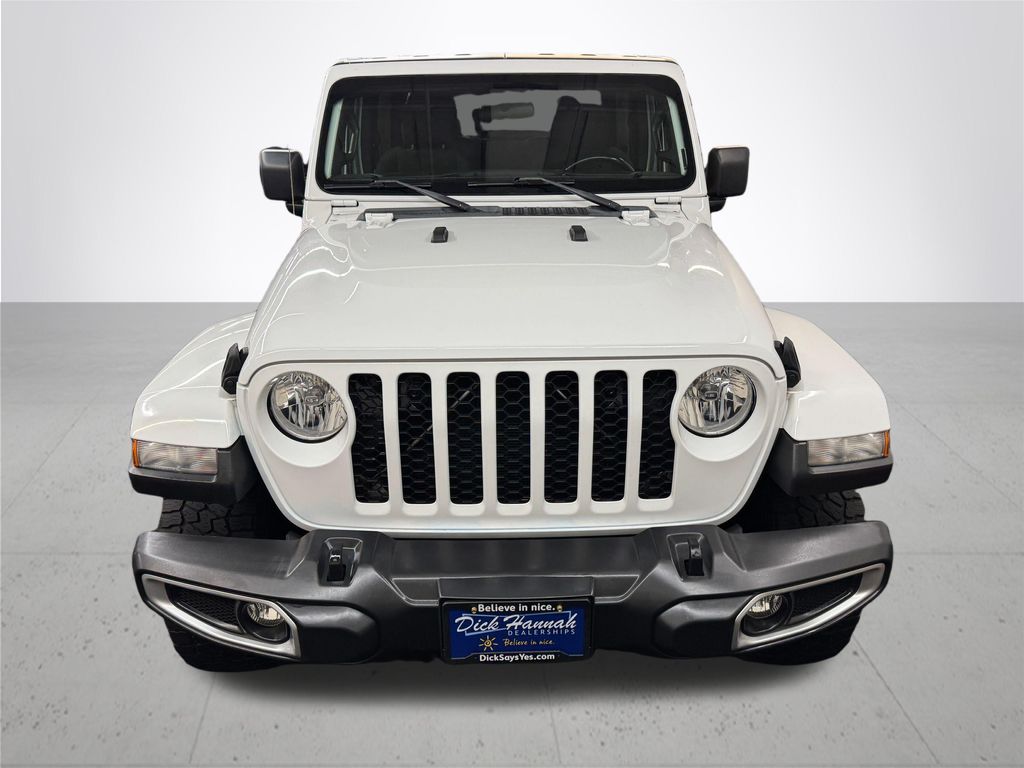 2022 Jeep Gladiator Sport
