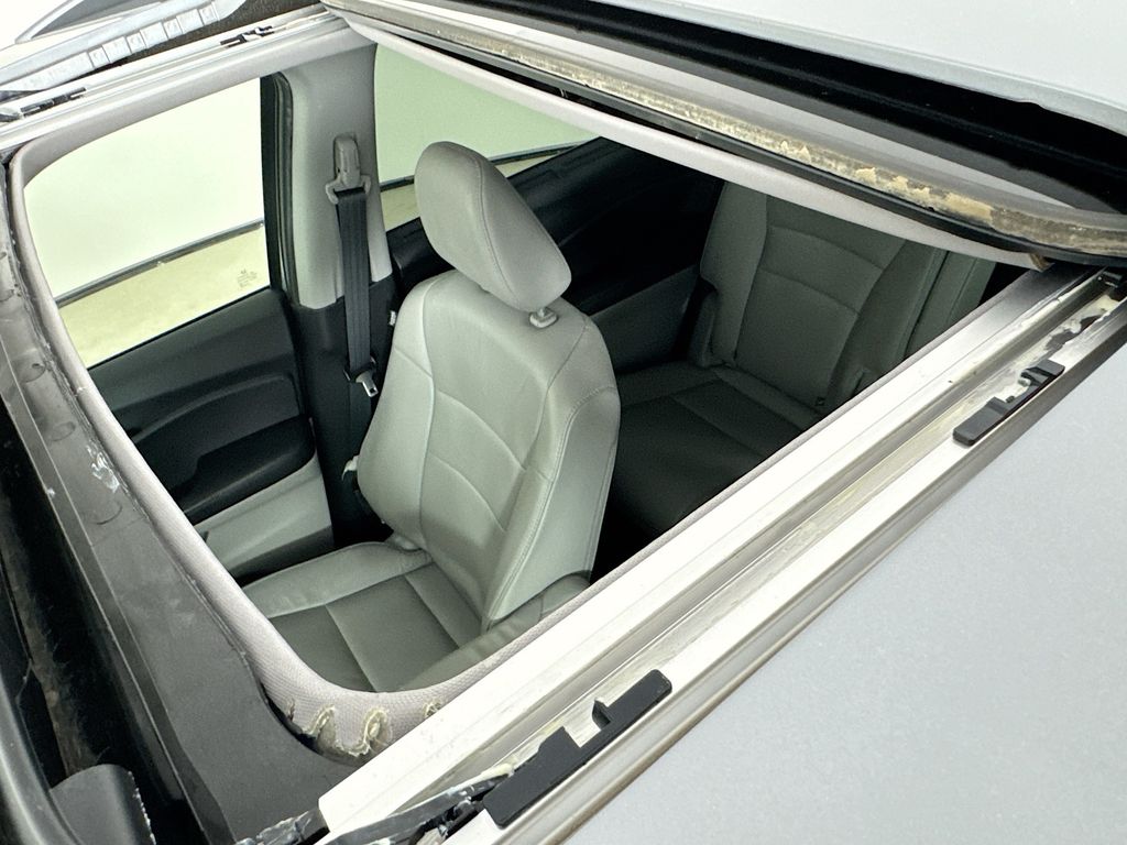 Used Car 2020 Honda Pilot  Touring For Sale Under $30,000 In Austin, Texas