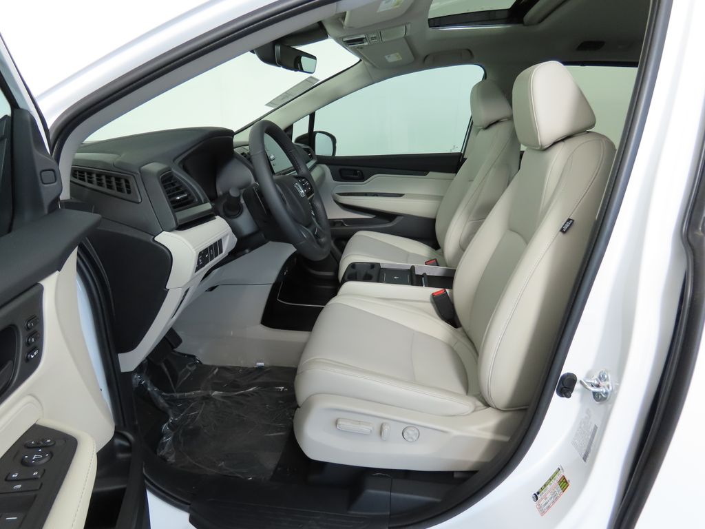 2025 Honda Odyssey EX-L 19