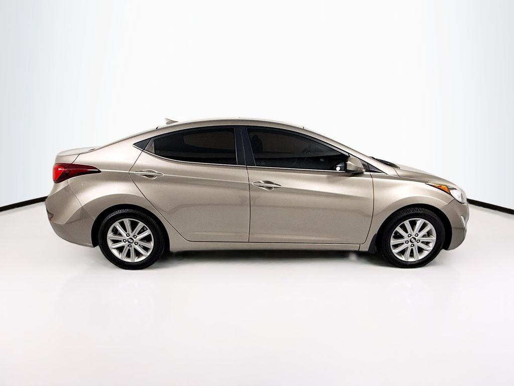 Thumbnail: 2015 Hyundai Elantra - 4
