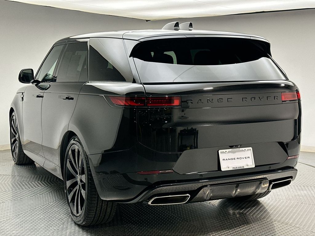 Thumbnail: 2024 Land Rover Range Rover Sport - 11