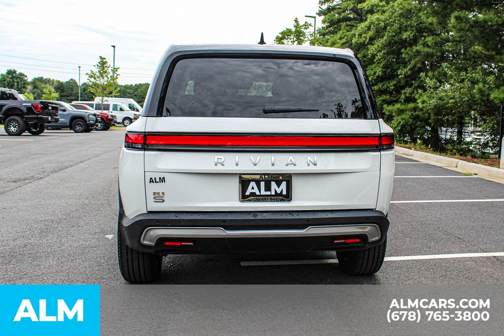 Used 2024 White Rivian Adventure image 10