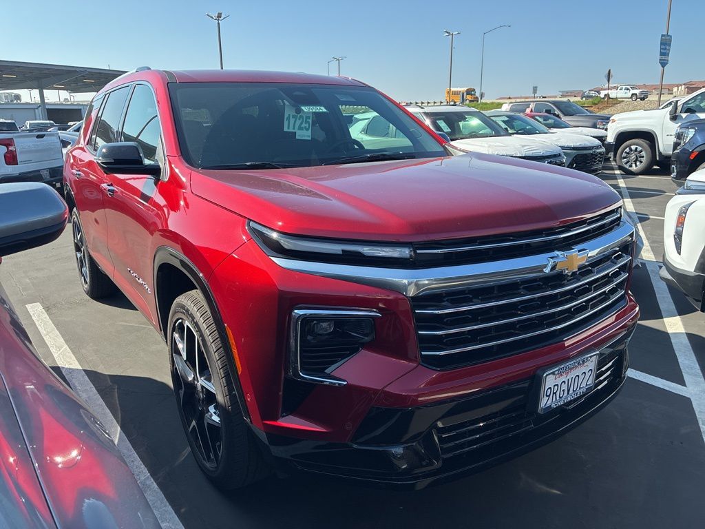 2025 Chevrolet Traverse High Country 4WD