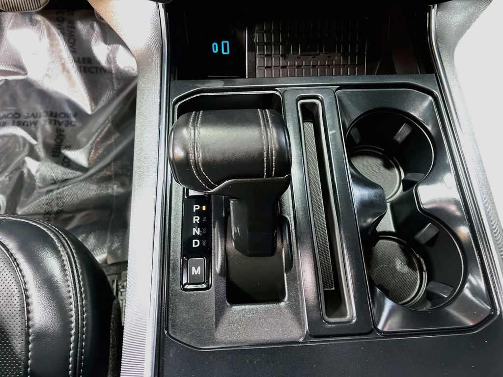 Used 2023 Blue Metallic Ford Platinum image 17