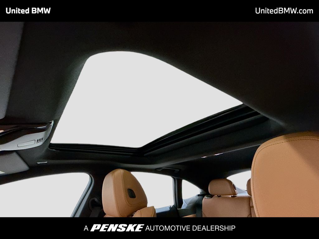 Thumbnail: 2026 BMW i4 - 12