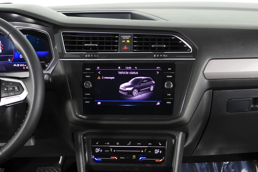 Thumbnail: 2023 Volkswagen Tiguan - 25