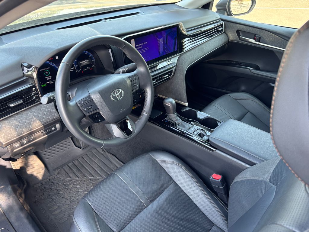 Thumbnail: 2025 Toyota Camry - 9