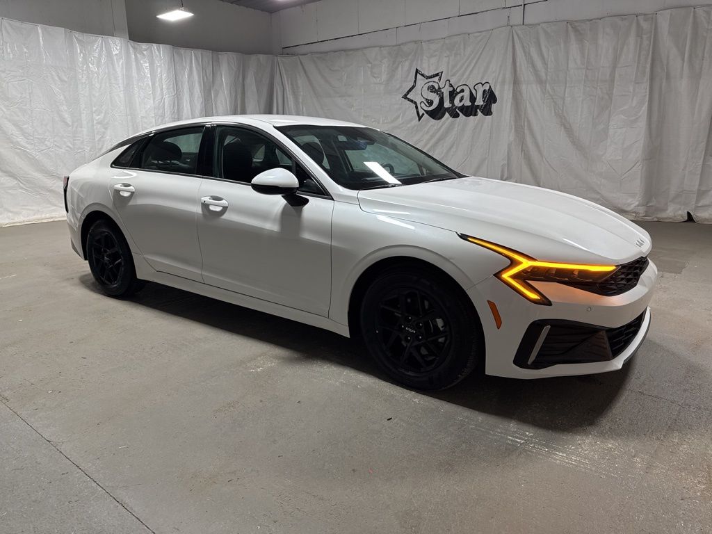 2025 Kia K5 LXS FWD