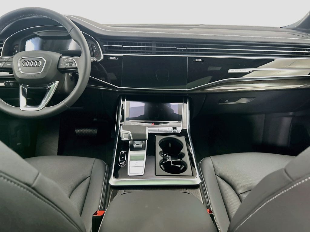 Thumbnail: 2026 Audi Q7 - 13