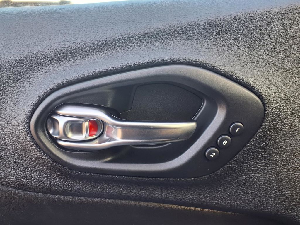 car-gallery-12