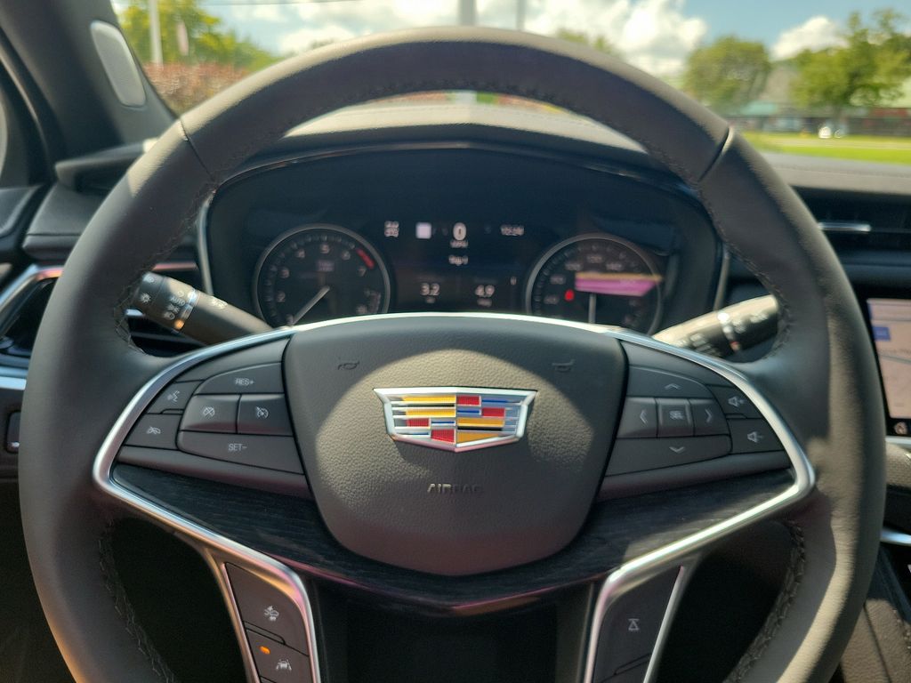 2025 Cadillac XT5 Premium Luxury 11