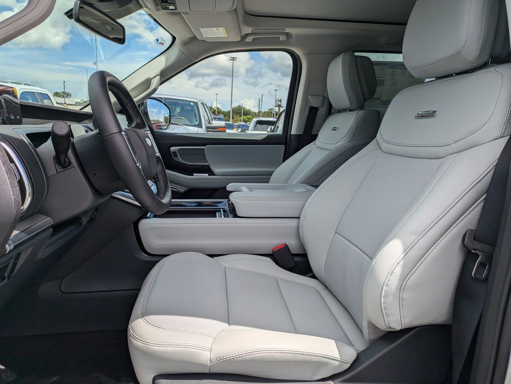 2027 Ford Expedition Platinum
