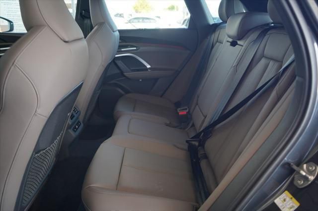 Thumbnail: 2025 Audi Q5 - 7