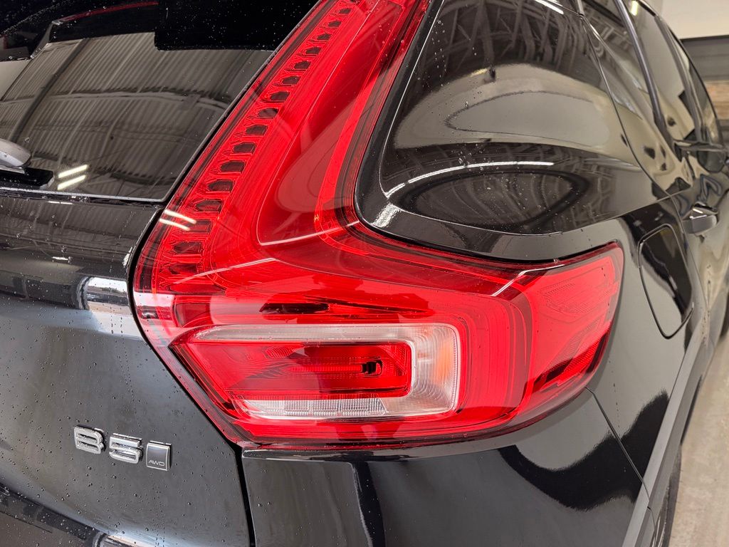 Thumbnail: 2026 Volvo XC40 - 5