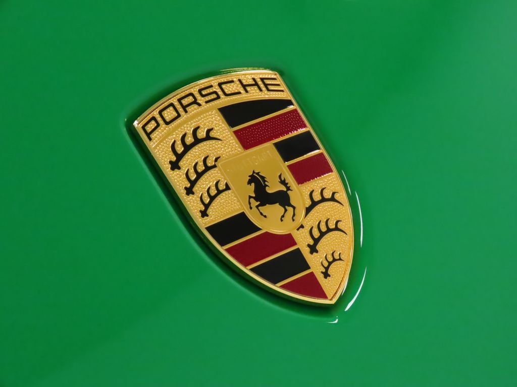 Thumbnail: 2025 Porsche Macan - 13