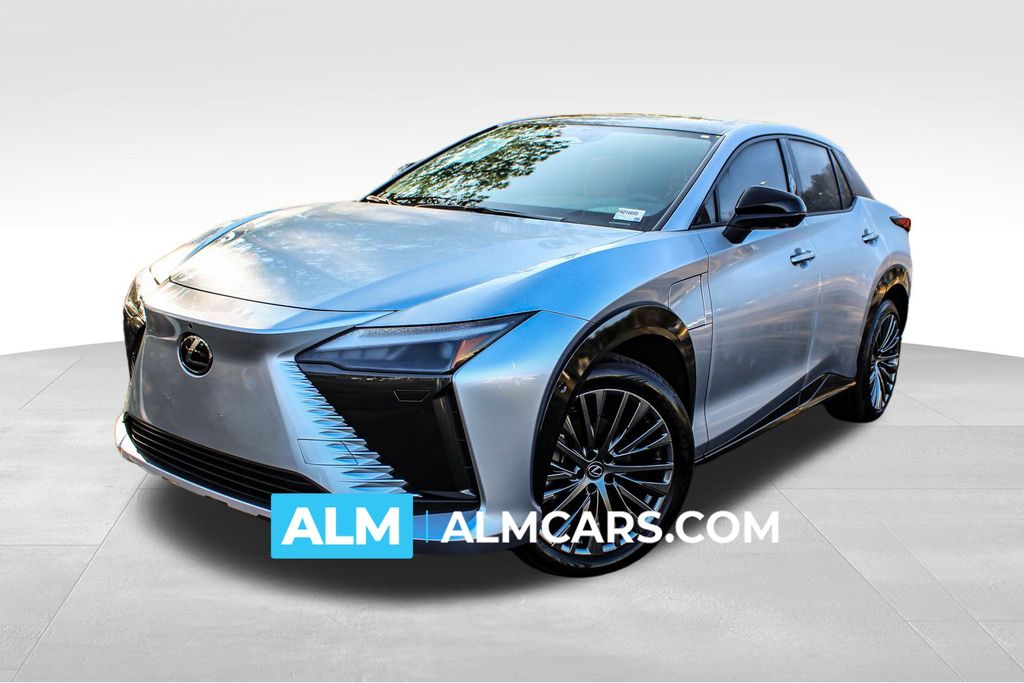2023 Lexus RZ Luxury's photo