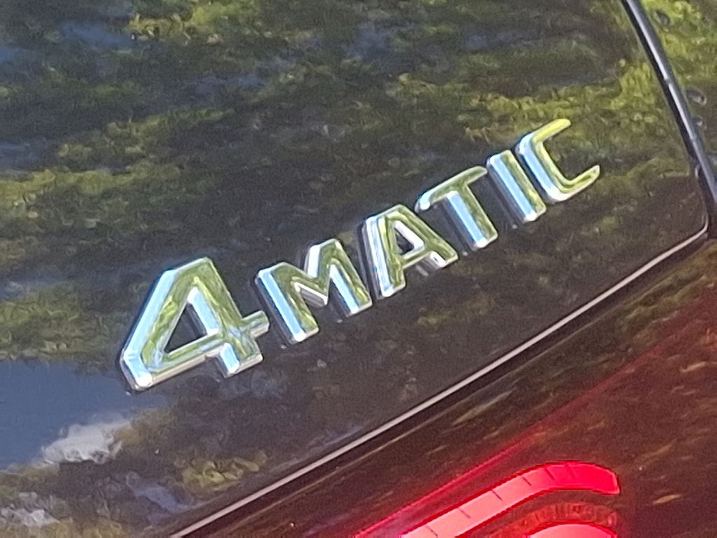 Thumbnail: 2025 Mercedes-Benz GLC - 29