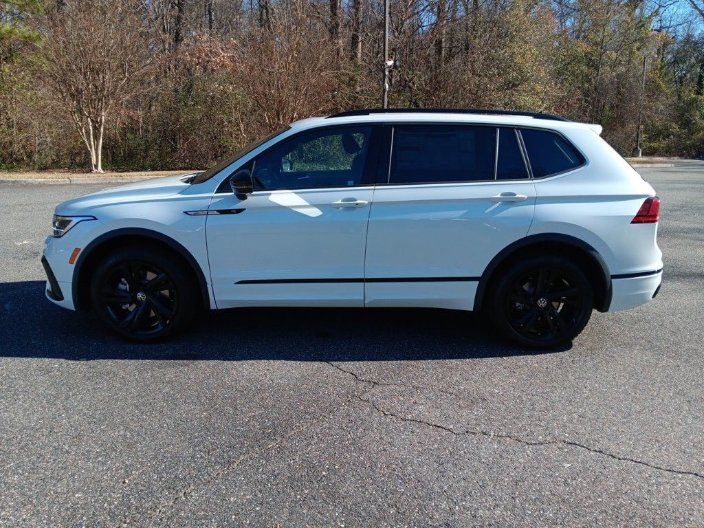 2024 Volkswagen Tiguan 2.0T SE R-Line Black 2