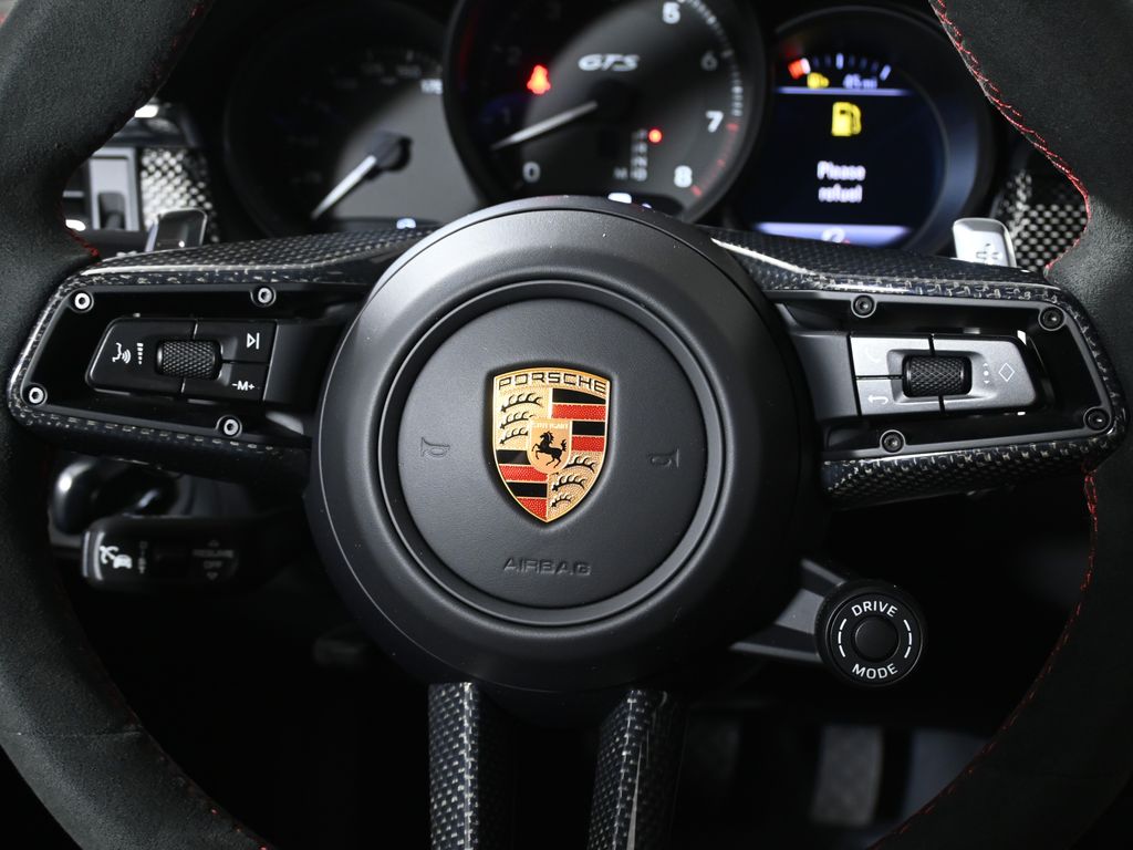 Thumbnail: 2026 Porsche Macan - 18