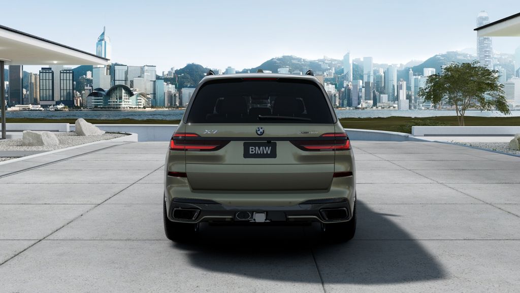Thumbnail: 2027 BMW X7 - 32