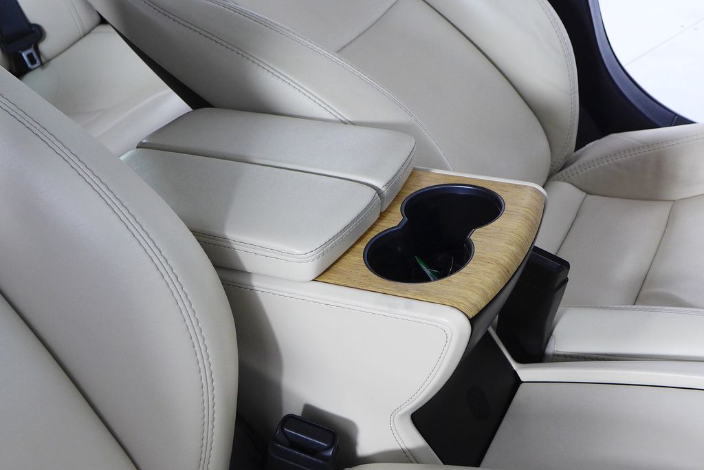 Thumbnail: 2018 Tesla Model S - 16