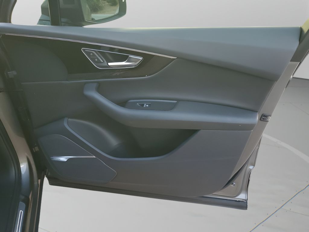 Used Car 2018 Audi Q7  3.0t Prestige For Sale Under $25,000 In Austin, Texas