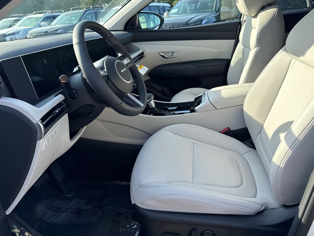 2025 Hyundai Tucson SEL Convenience photo 9