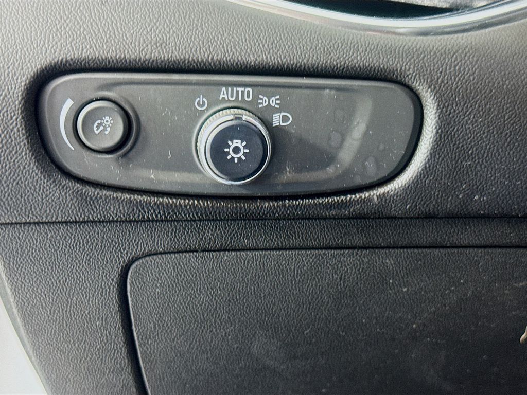 Used Car 2018 Chevrolet Malibu  Lt For Sale Under $12,000 In Austin, Texas